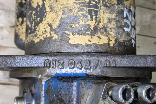 KOLUMNA OBROTU LIEBHERR R932 - BRAK TABLICZKI