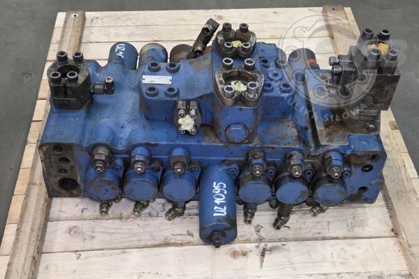 ROZDZIELACZ REXROTH - M8-1024-00/7M8-22