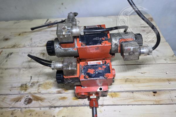 BLOK ZAWOROWY REXROTH Z HYDROAKUMULATOREM R900172221 3HSR 06-25/01C FE/ZN12C