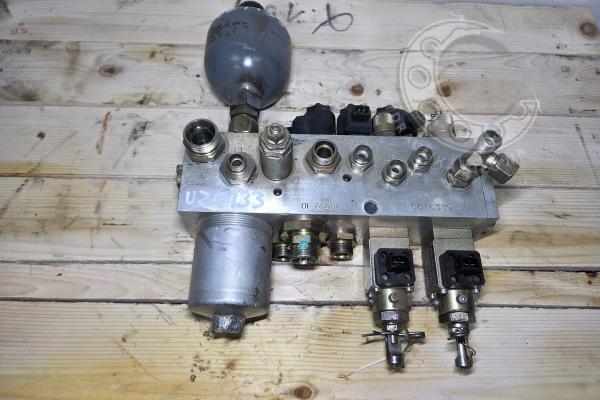 5616339 BLOK ZAWOROWY LIEBHERR