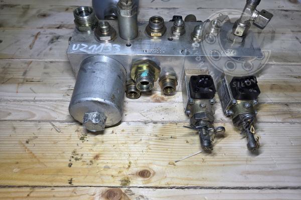 5616339 BLOK ZAWOROWY LIEBHERR