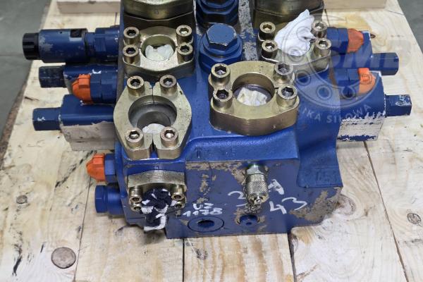 ROZDZIELACZ HYDRAULICZNY M6-1077-03=2M6-22M2J-0HV11=LH